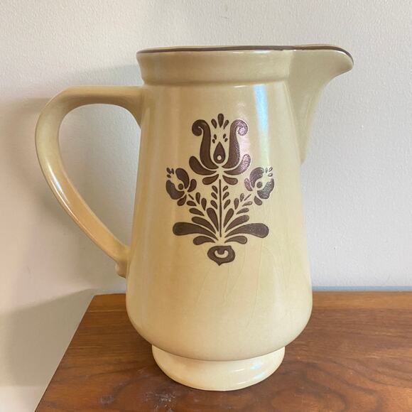 Vintage Pfaltzgraff 416 2L Serving Pitcher - Picture 3 of 7